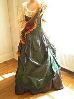 1700 - Reconstitution de costume de femme, par Sylvie Facon, inspire de l'oeuvre de Nicolas de Largillierre (musee d'Arras) (1)